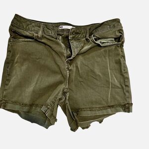 SO Olive Green Denim Shorts Frayed Hem Casual Comfy Women's Size 9W‎